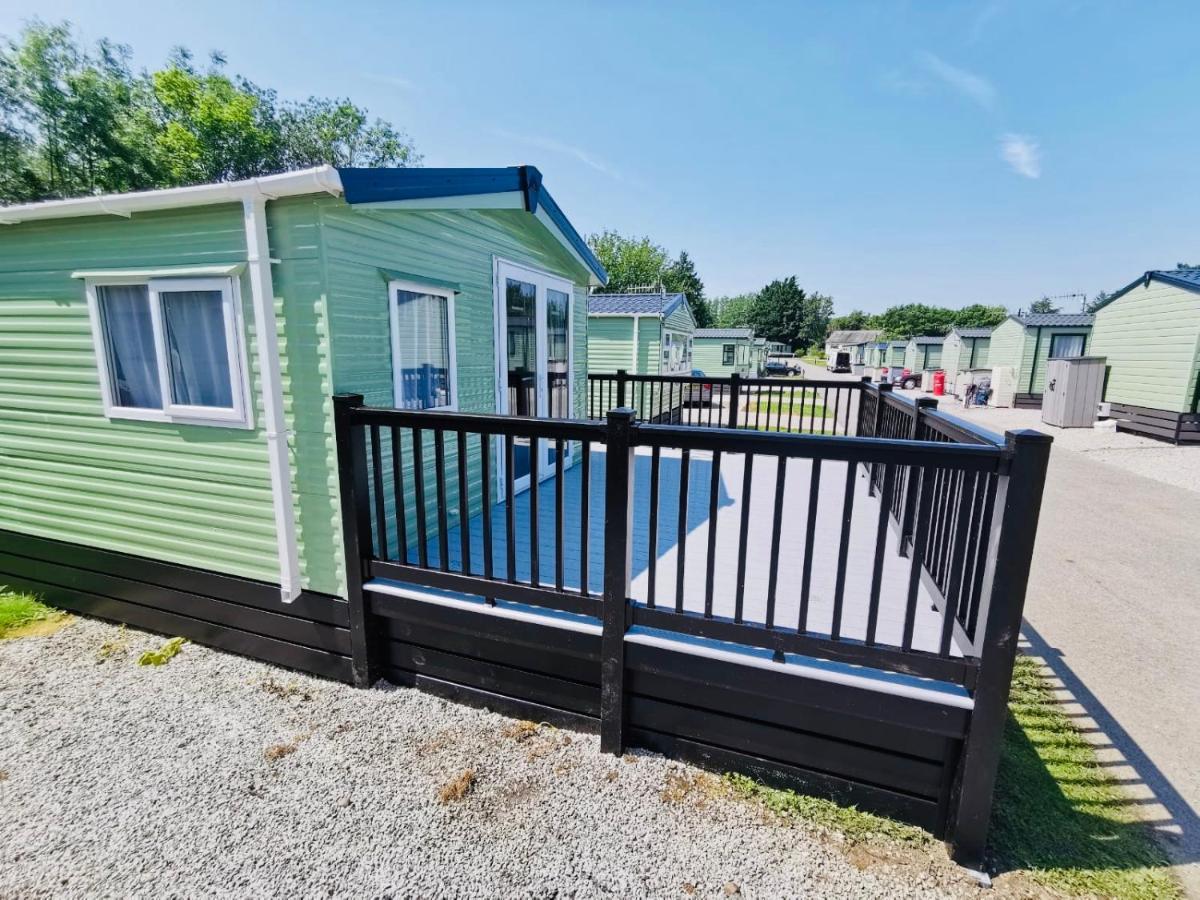 12 Borwick Lakes- Newly Refurbished Carnforth Bagian luar foto