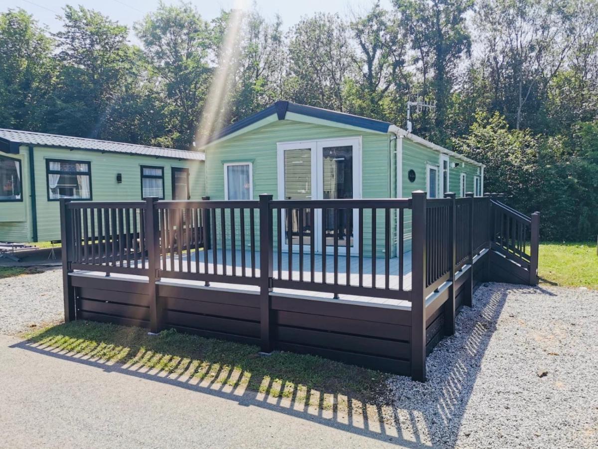 12 Borwick Lakes- Newly Refurbished Carnforth Bagian luar foto