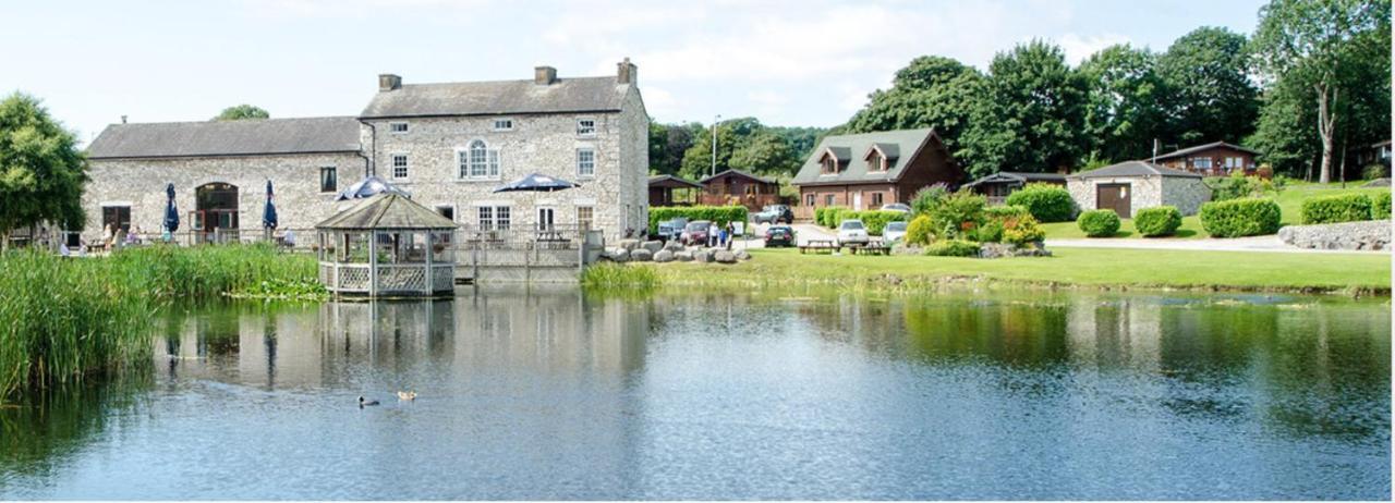 12 Borwick Lakes- Newly Refurbished Carnforth Bagian luar foto