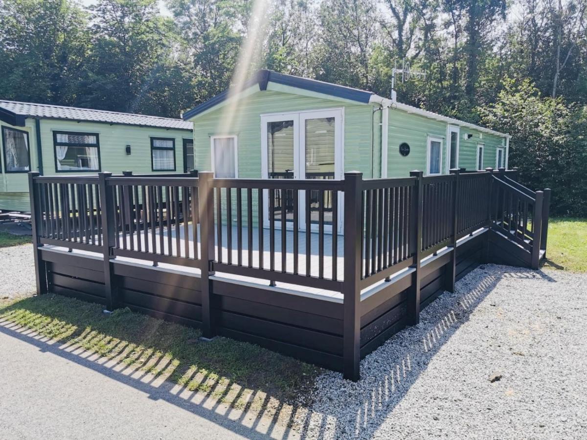12 Borwick Lakes- Newly Refurbished Carnforth Bagian luar foto