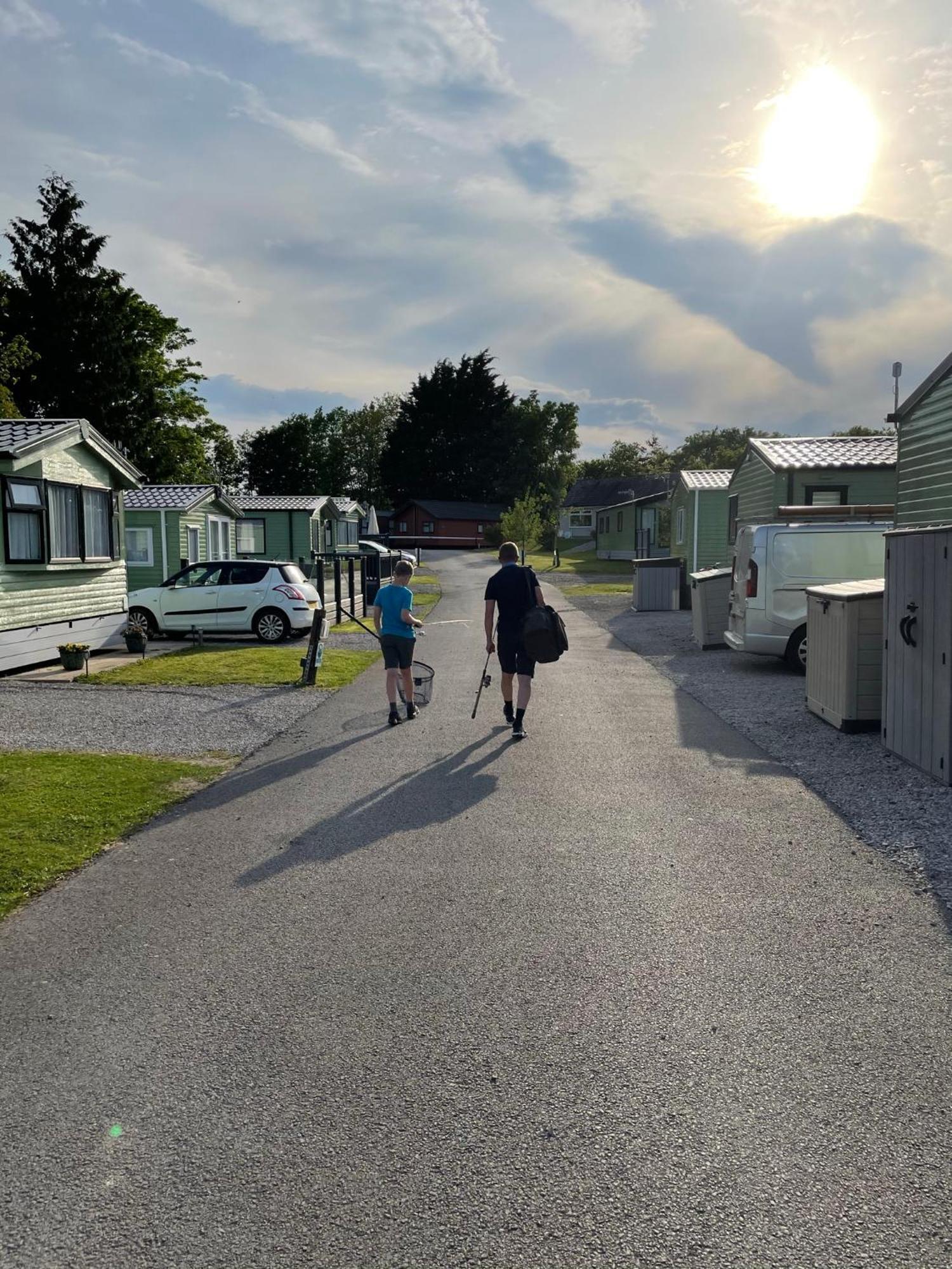 12 Borwick Lakes- Newly Refurbished Carnforth Ruang foto