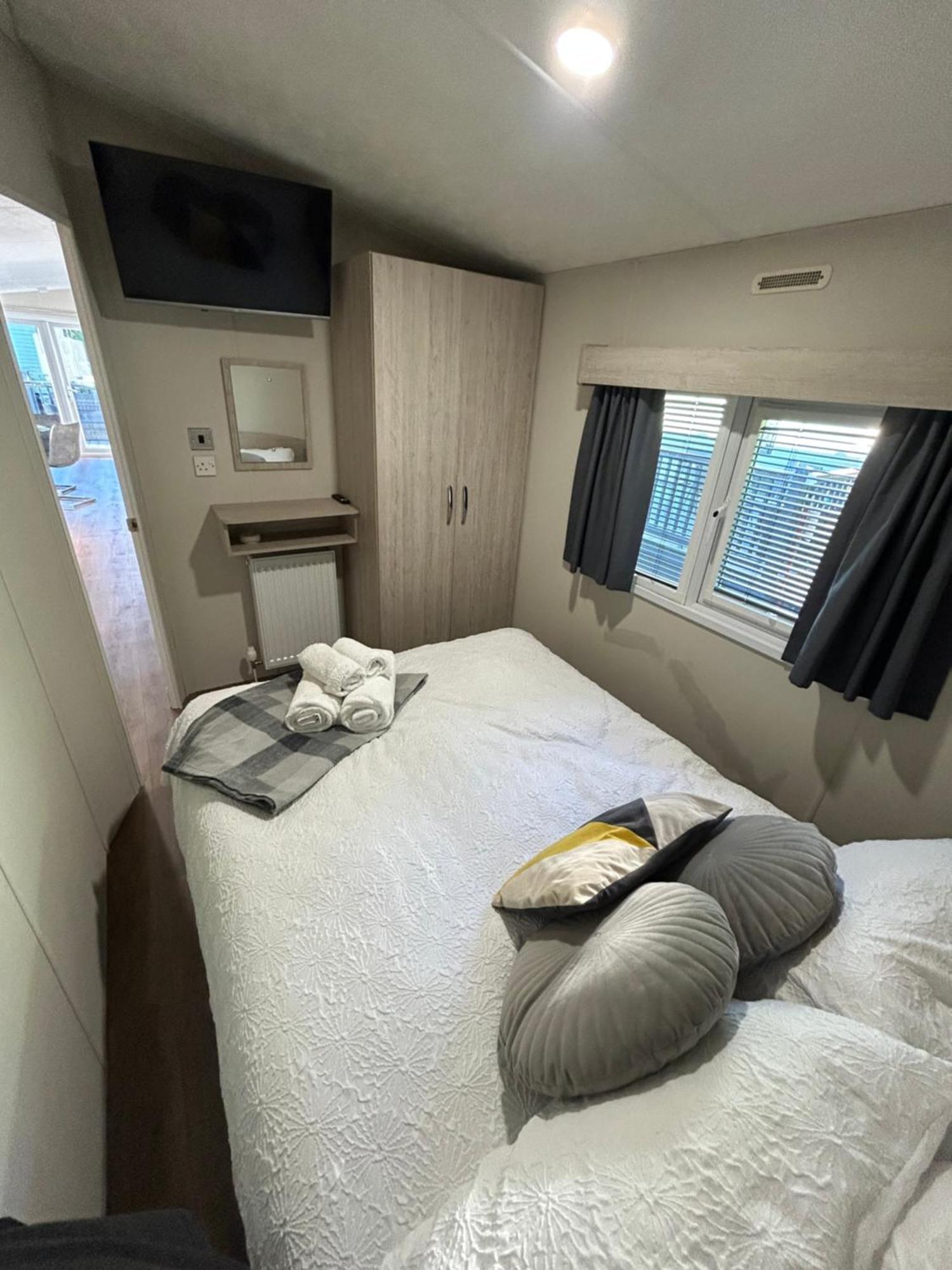 12 Borwick Lakes- Newly Refurbished Carnforth Bagian luar foto