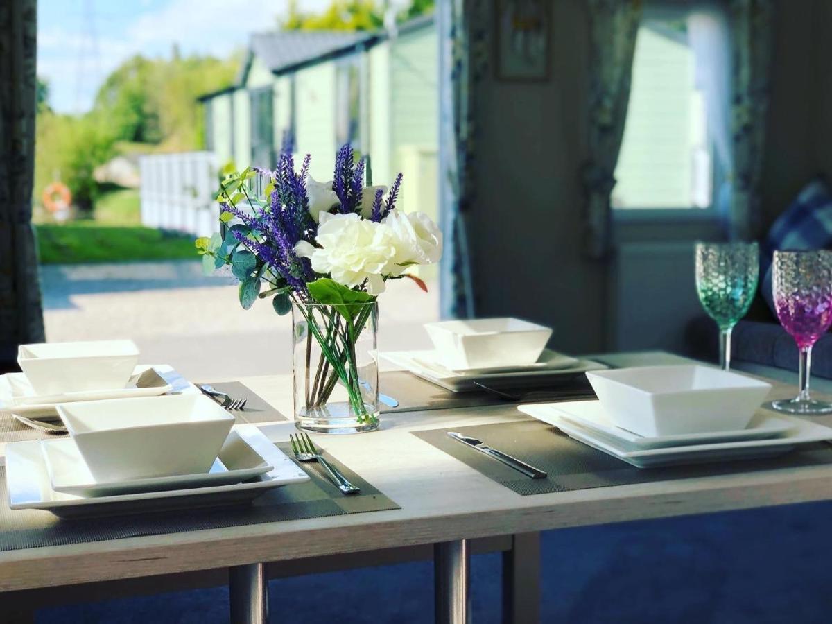 12 Borwick Lakes- Newly Refurbished Carnforth Bagian luar foto